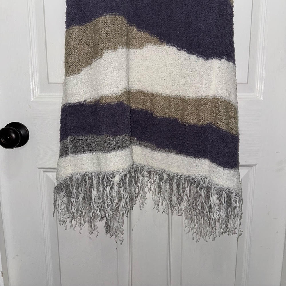 Cato Multicolor Striped Fringe Distressed Knit Sleeveless Sweater Vest - Picture 11 of 11
